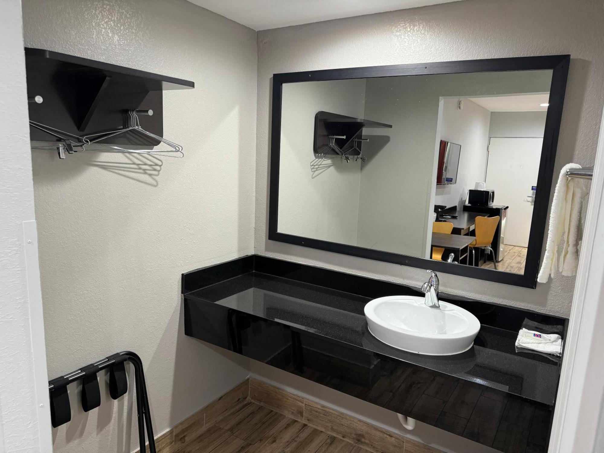 Motel 6 Englewood, Fl Dış mekan fotoğraf