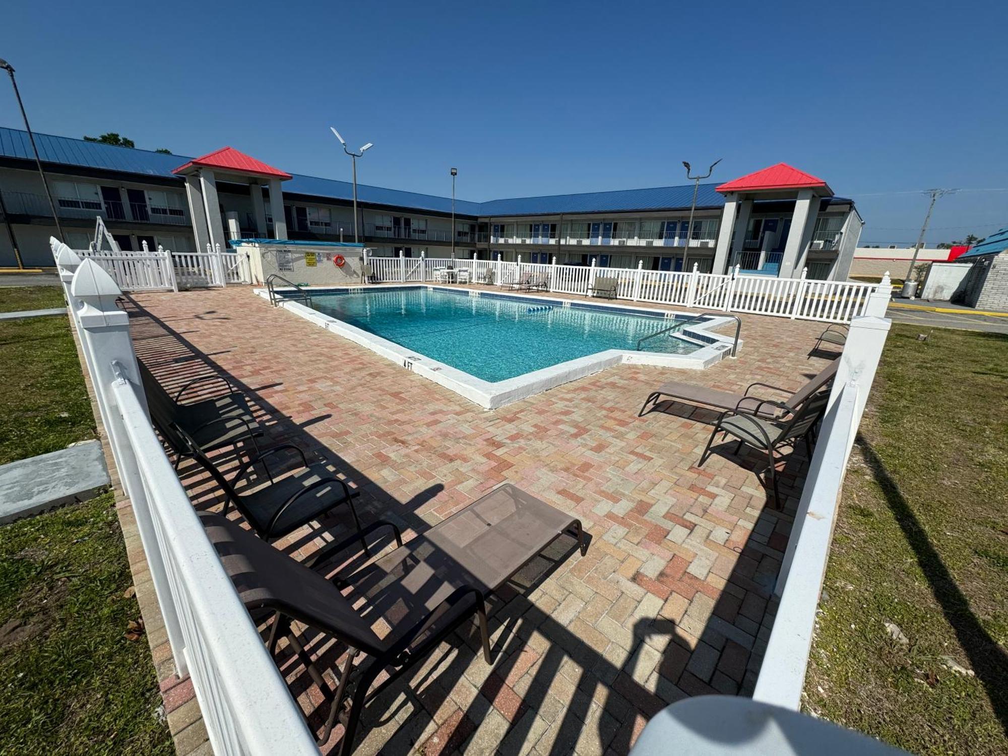 Motel 6 Englewood, Fl Dış mekan fotoğraf