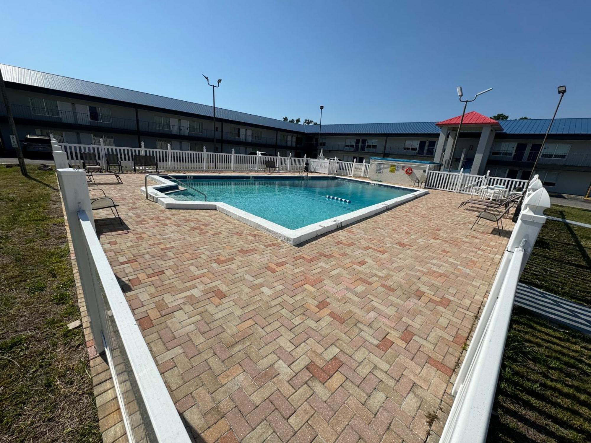 Motel 6 Englewood, Fl Dış mekan fotoğraf