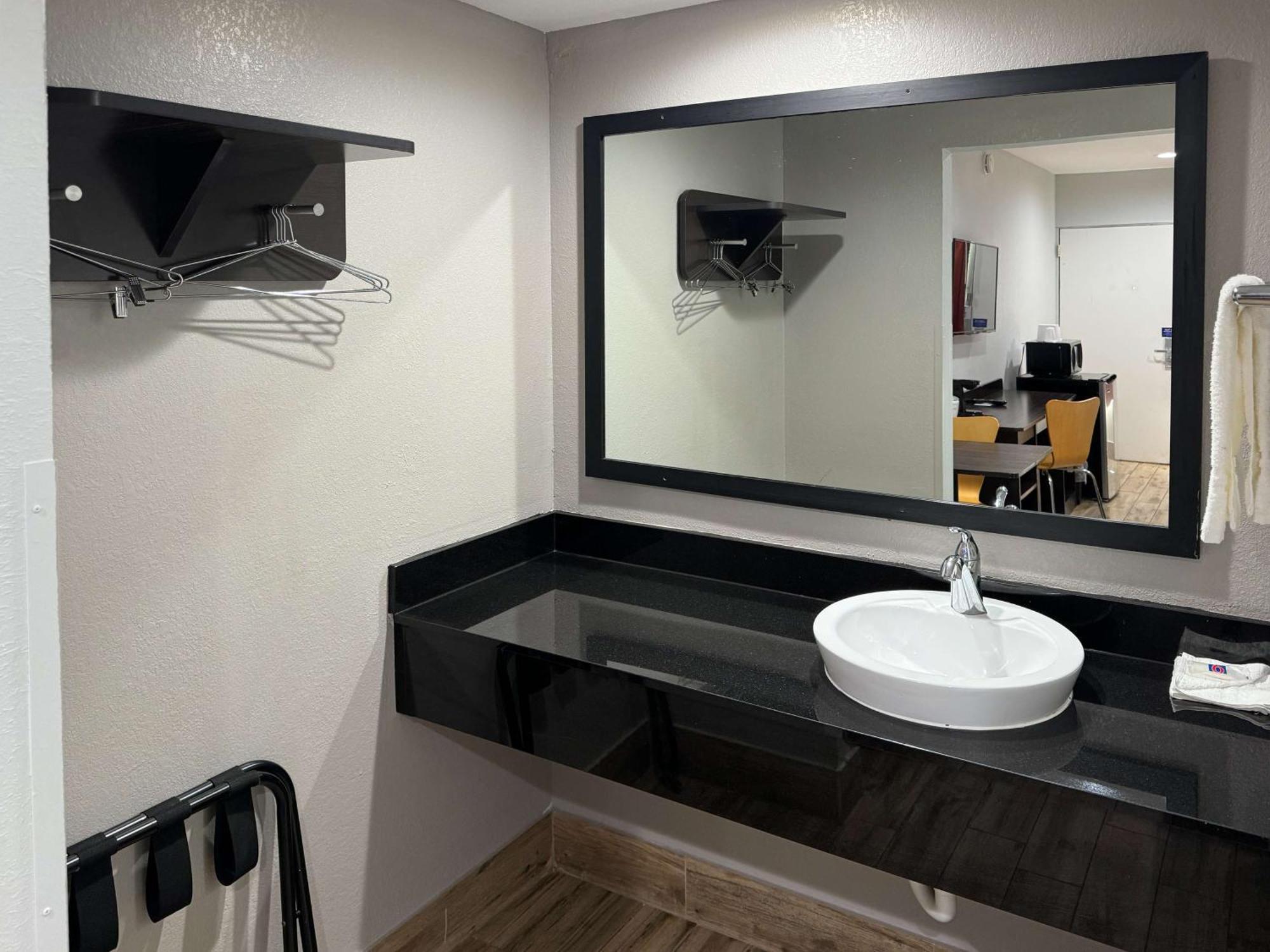 Motel 6 Englewood, Fl Dış mekan fotoğraf