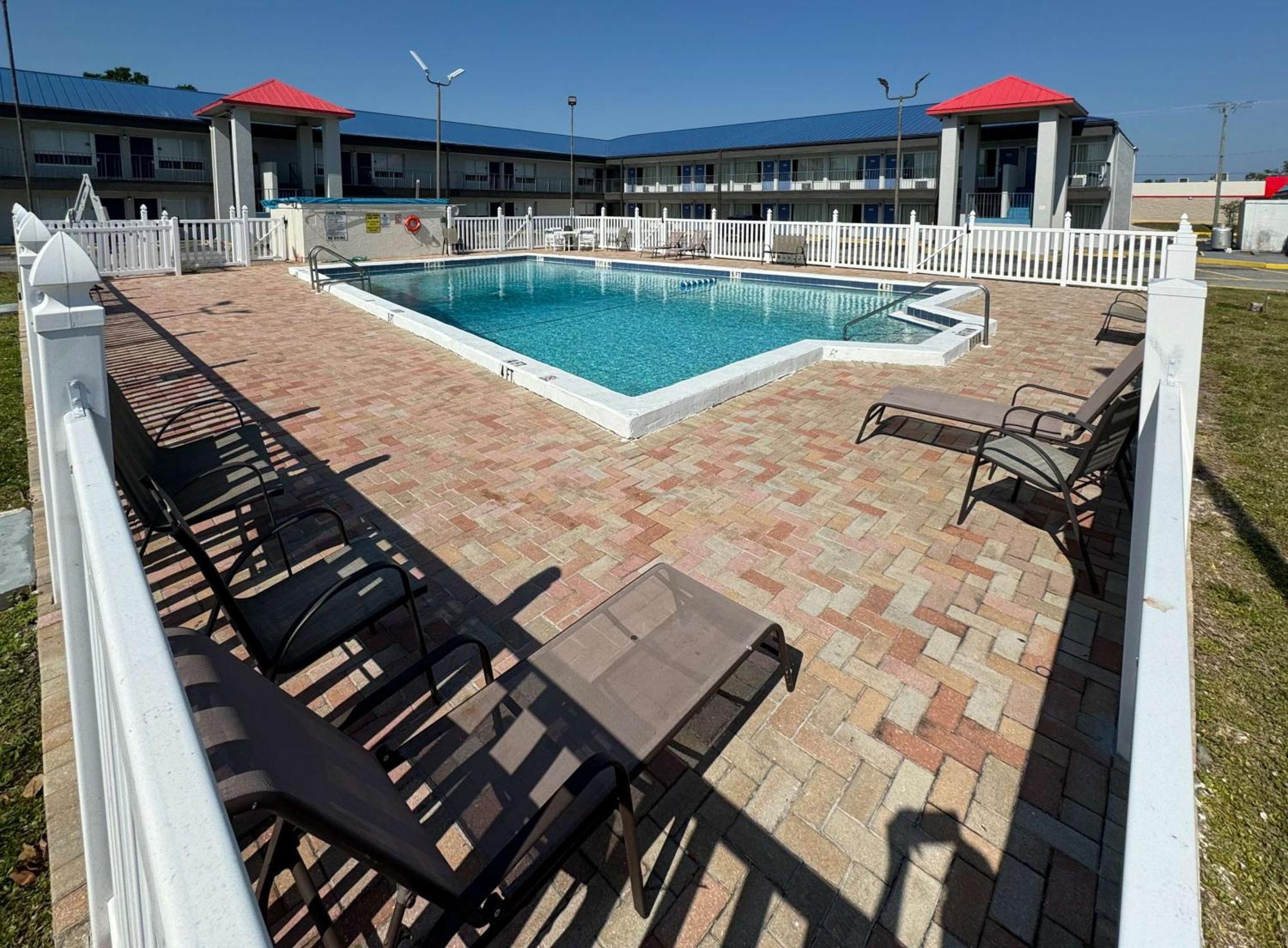 Motel 6 Englewood, Fl Dış mekan fotoğraf